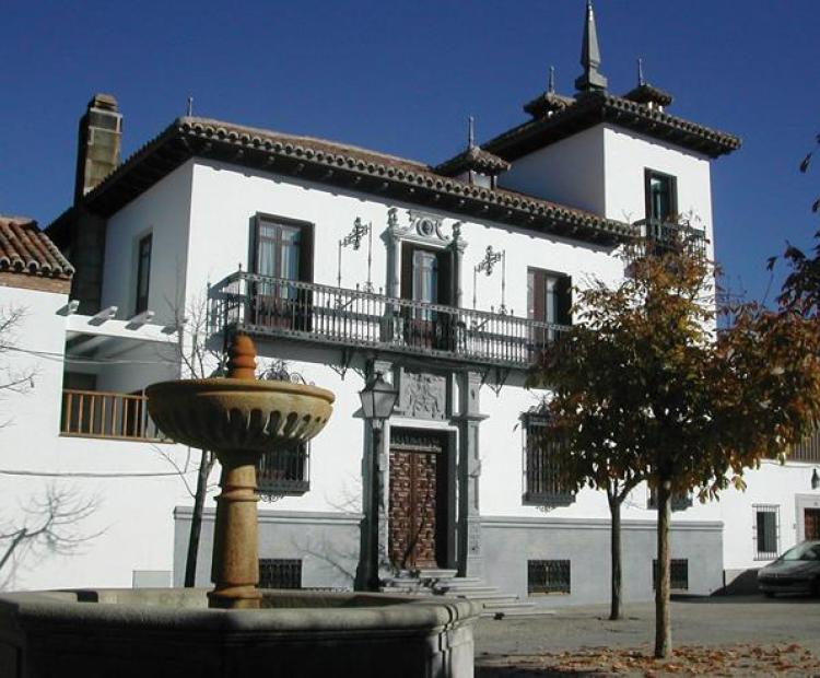 Entrada de los Rosales